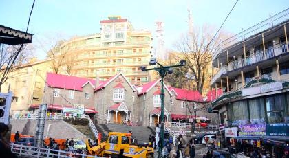 Move N Pick Hotel Murree - image 19