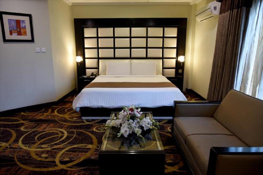 Hotel One Abbotabad - image 2