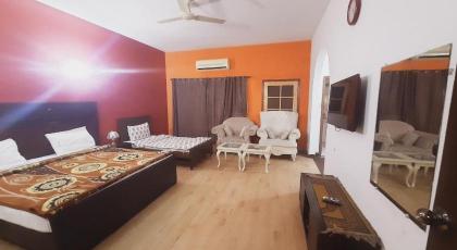 Mulberry Guest House - image 2