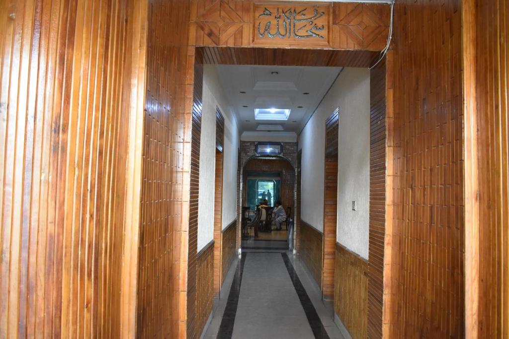 Hotel Kashmir International - image 7