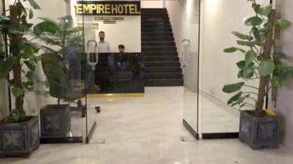 Empire Hotel - image 11