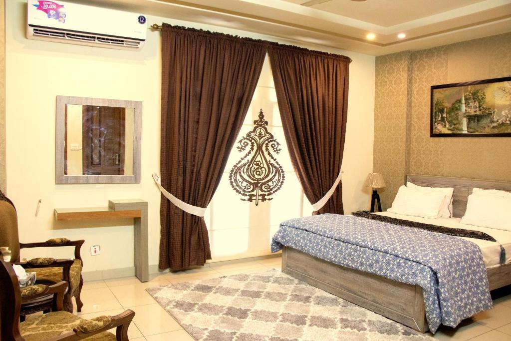 Executive 3 Bedrooms Apartment In Bahria Town - image 6