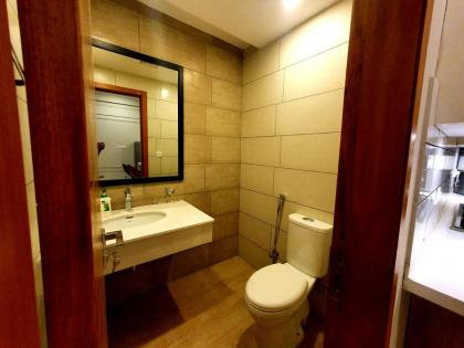 CONGENIAL & COZY 1bedroom Apt Bahria Town - image 10