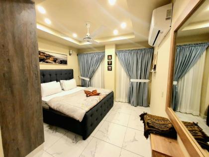 CONGENIAL & COZY 1bedroom Apt Bahria Town - image 4