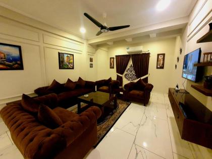 CONGENIAL & COZY 1bedroom Apt Bahria Town - image 5