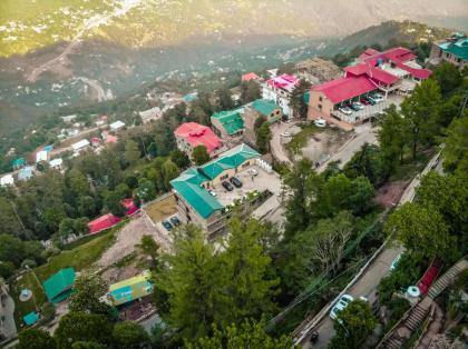 The Roomy Lodge Murree - image 12