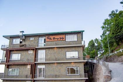 The Roomy Lodge Murree - image 14