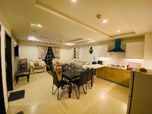 Retreat to stylish flat in bahria town - image 4