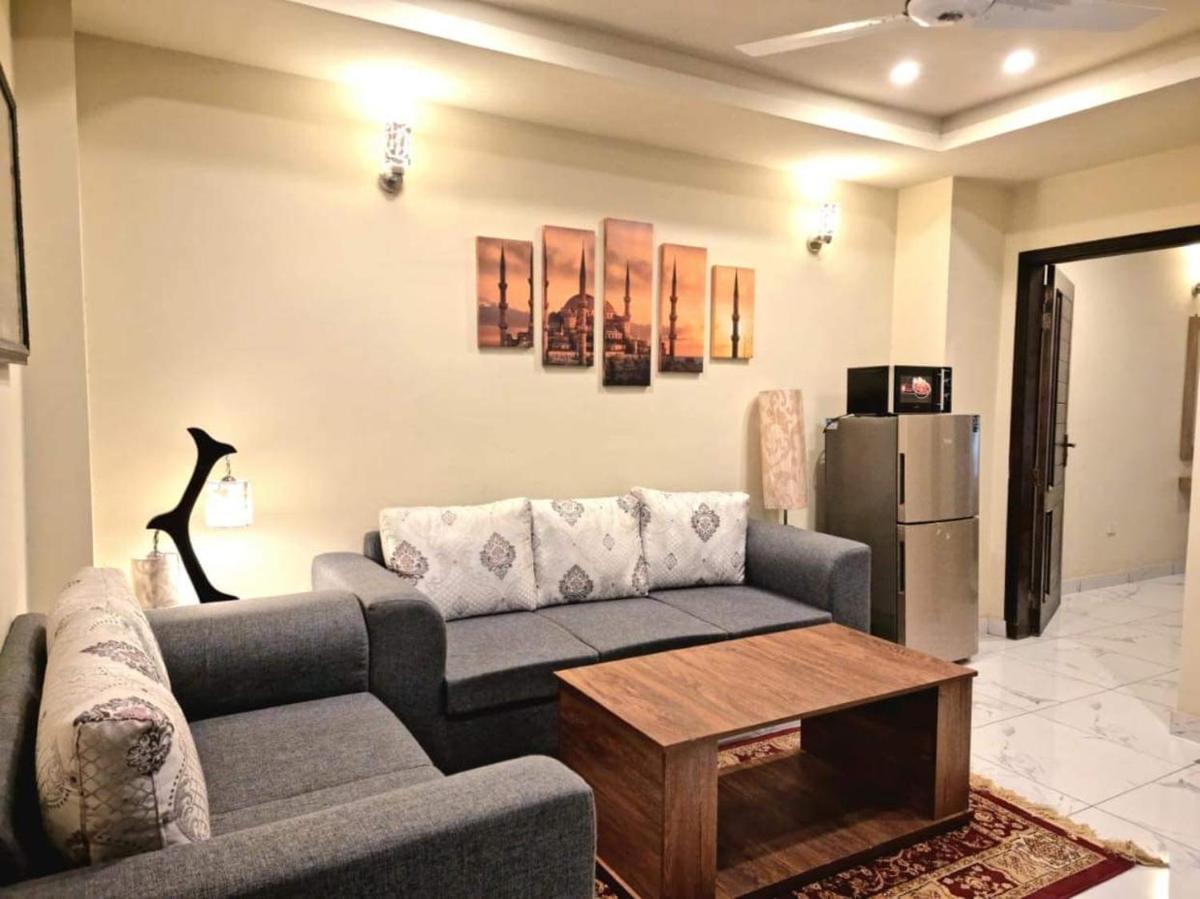 Tranquil & Delightful 1 Bed Apt In Bahria Town - image 7