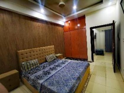 Two Bed Furnished Apartment Near To KFC - image 3