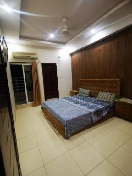 Two Bed Furnished Apartment Near To KFC - image 4