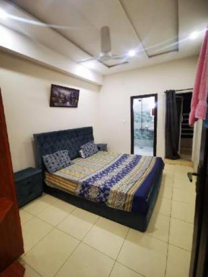 Two Bed Furnished Apartment Near To KFC - image 5