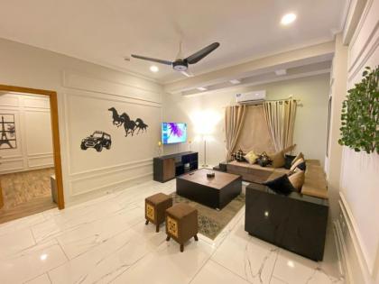 *Designer’s Luxurious 1BHK at Top Location of Twin Cities!! - image 11