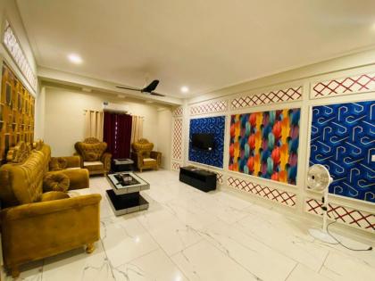 *Designer’s Luxurious 1BHK at Top Location of Twin Cities!! - image 19