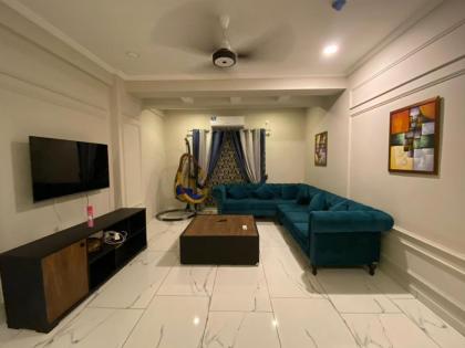 *Designer’s Luxurious 1BHK at Top Location of Twin Cities!! - image 6