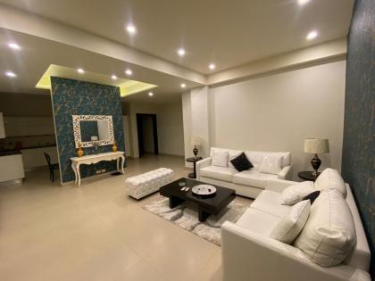 De-Meridian Luxury Apartments - image 14