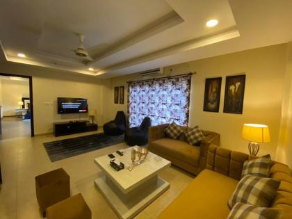 De-Meridian Luxury Apartments - image 7