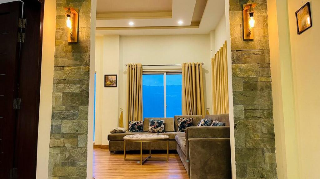 Deluxe Suite - 2 Bed Service Apartment Murree - image 5