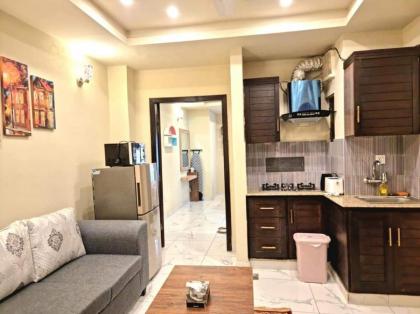 Comfortable & Lovely 1 Bed Apt In Bahria Town - image 12