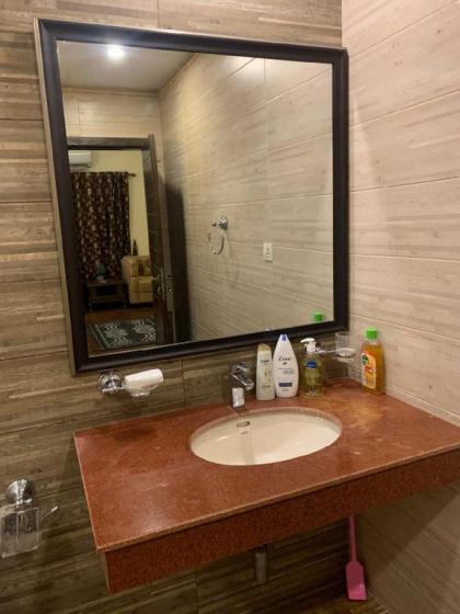 Bahria heights 1 fully furnished 2 bed apartment - image 9