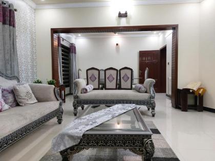 Beautiful 3-Bed House in Islamabad - image 13