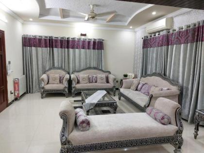 Beautiful 3-Bed House in Islamabad - image 14