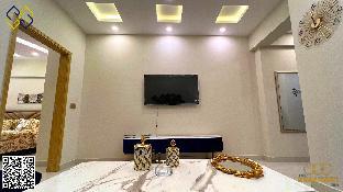 Signature 1xBed Apartment with all amenities. - image 2