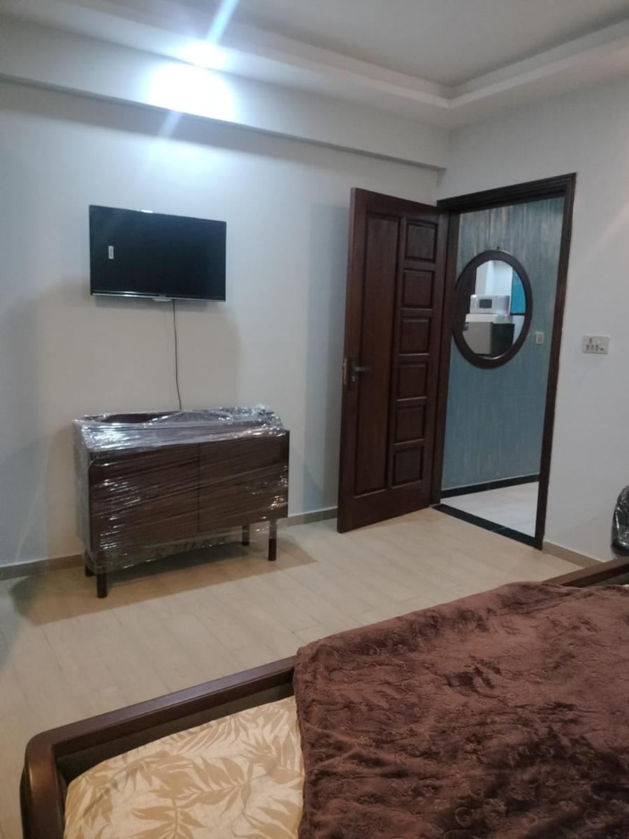 1 Bed Apartment Near isb Airport - image 5