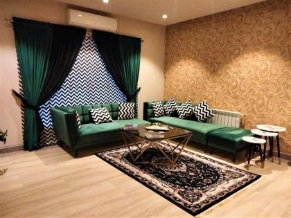 Luxurious 1 Bed Condo For Rental on Daily Basis - image 10