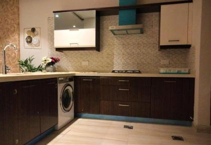 Luxurious 1 Bed Condo For Rental on Daily Basis - image 7