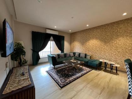 1 Bed Luxurious Apartment at Bahria Heights 5 - image 8