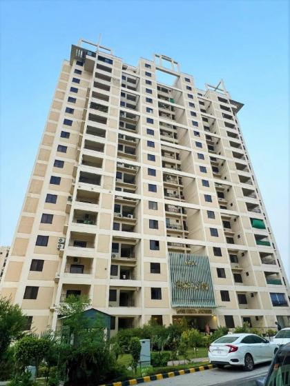 The Realtors Inn 1 BDR Apartment DHA 2 - image 13