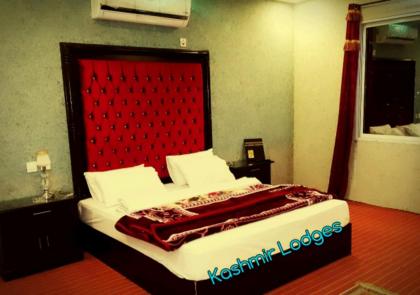 Kashmir lodge - image 16