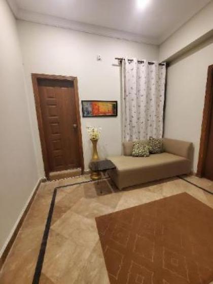 Studio Apartment - Margalla Road - image 6