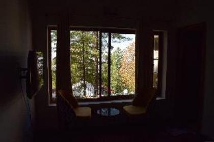 Holiday Inn Nathiagali - image 5