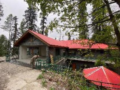 Luxury House NathiaGali - image 4