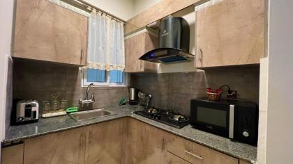 Magnificent 2 Bed Apartment - image 11