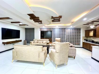 LUXURY PENTHOUSE 3 Bedrooms Margalla Hills ISB - image 4