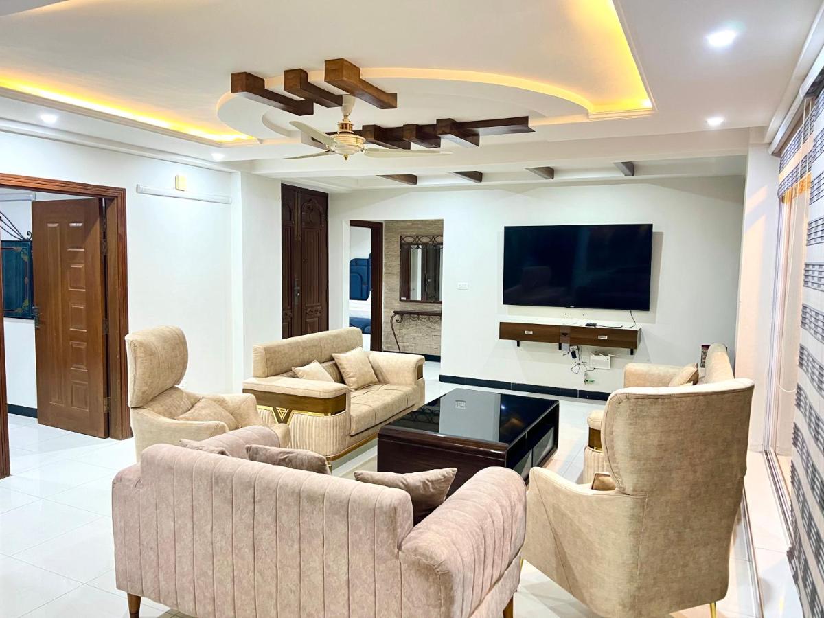 LUXURY PENTHOUSE 3 Bedrooms Margalla Hills ISB - image 6