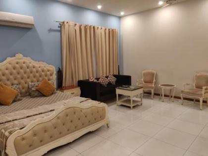 Zaib guest house for families in E-11 Islamabad - image 2