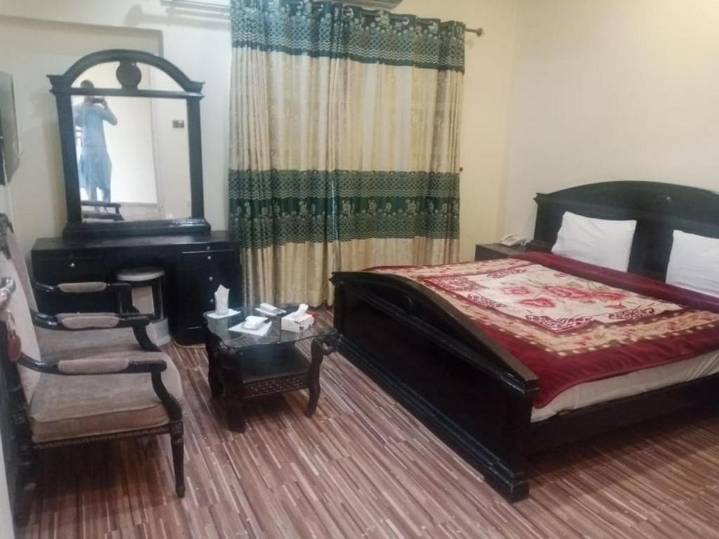 Zaib guest house for families in E-11 Islamabad - image 6