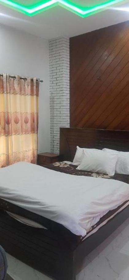 Nice Guest House Murree - image 11