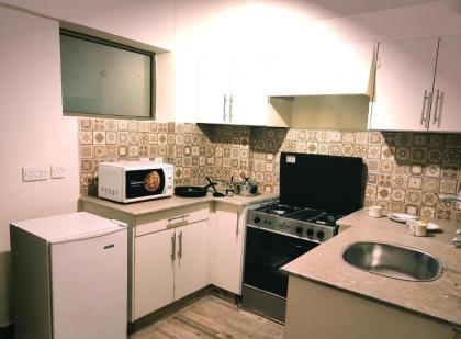 Country Club Studio Apartment ISB - image 4