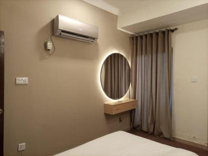 Tourist Inn Apartment 2 - image 18