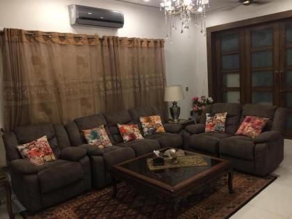 MJS Entire New Designer House 5 BR 13 bed 2 living reclining sofas Italian kitchen 6 bath garage side garden at prime location of Bahria Town Islamabad - image 8