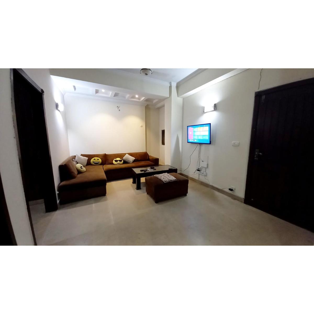 Holiday 2BHK E11 family - image 7