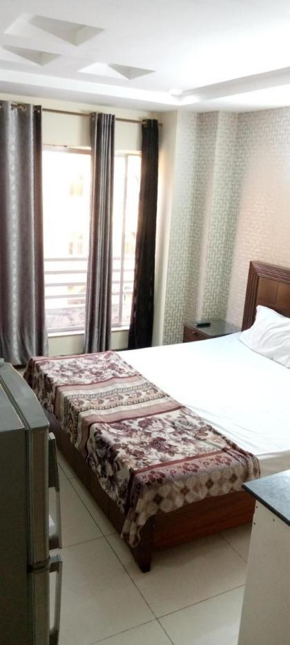 Crescent Apartment Bahria Town - image 4