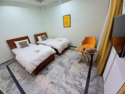 Dastak Hotel & Hostel Near NUST and Airport - image 9