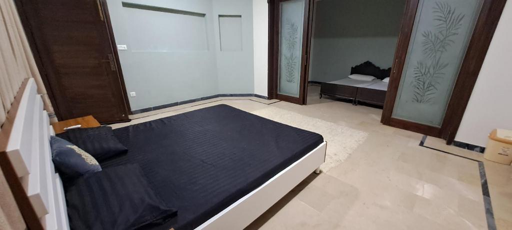 FIVE Beds Portion in Islamabad  - image 7