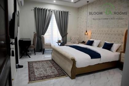 Bloom Rooms - image 8